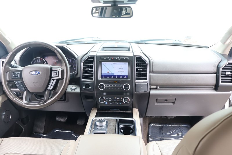 Ford Expedition Max Vehicle Full-screen Gallery Image 24
