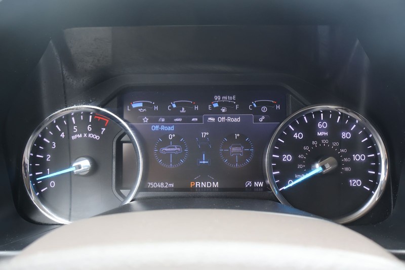 Ford Expedition Max Vehicle Full-screen Gallery Image 25