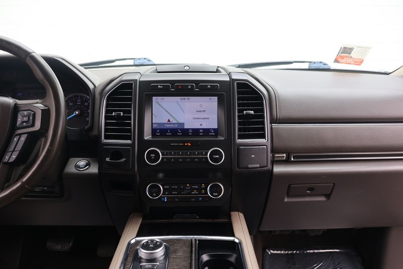 Ford Expedition Max Vehicle Full-screen Gallery Image 29