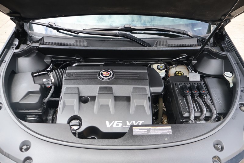 Cadillac SRX Vehicle Full-screen Gallery Image 13