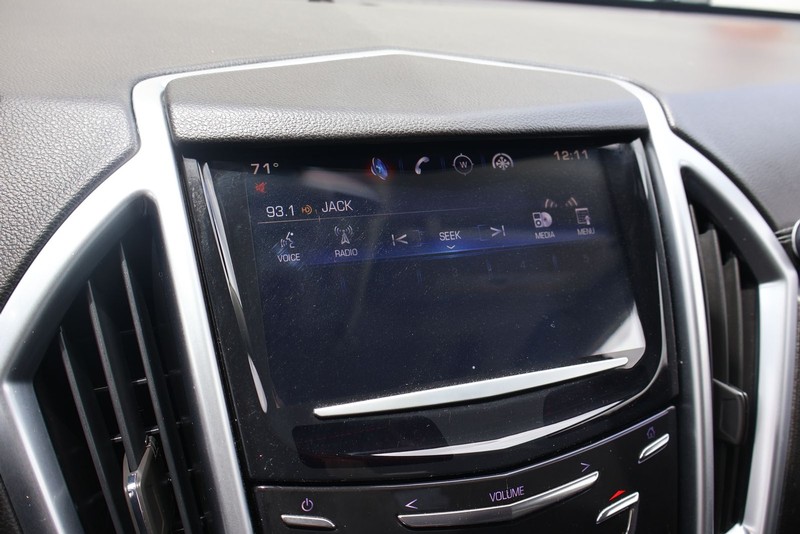 Cadillac SRX Vehicle Full-screen Gallery Image 28