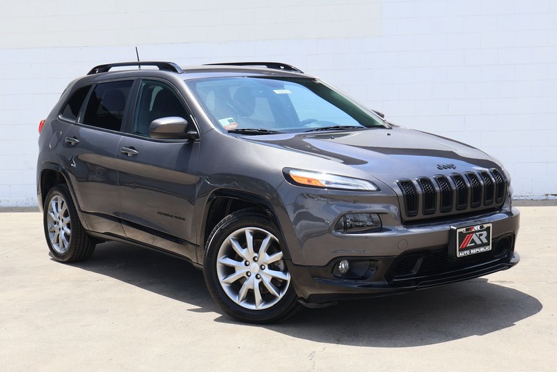 Jeep Cherokee Vehicle Full-screen Gallery Image 01