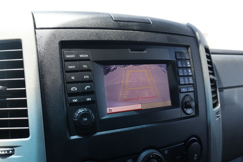 Mercedes-Benz Sprinter Cargo Vans Vehicle Full-screen Gallery Image 25
