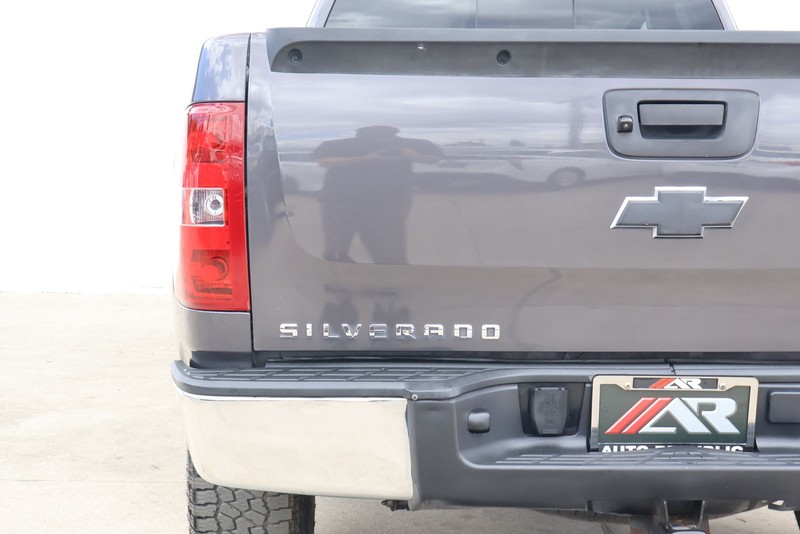 Chevrolet Silverado 1500 Vehicle Full-screen Gallery Image 07