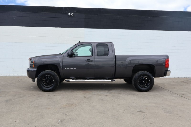 Chevrolet Silverado 1500 Vehicle Full-screen Gallery Image 10