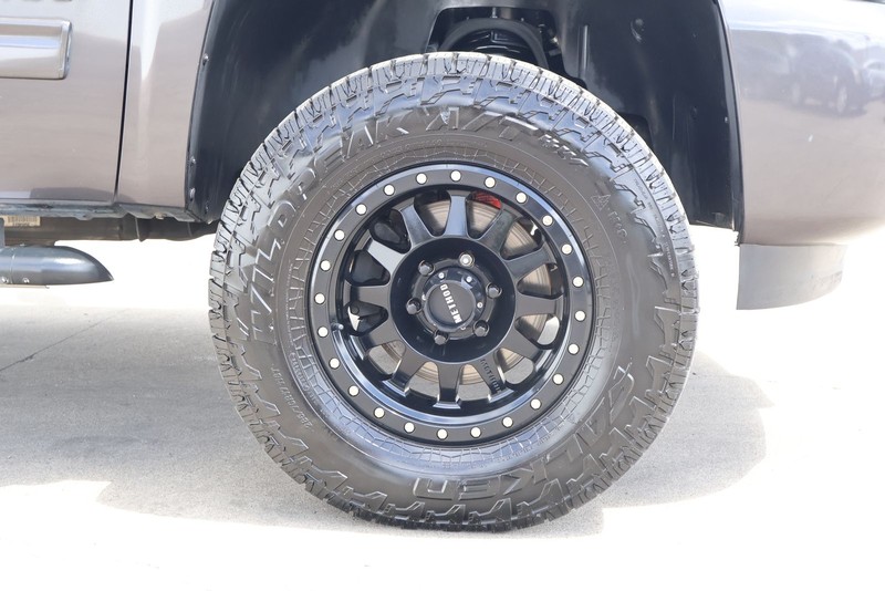 Chevrolet Silverado 1500 Vehicle Full-screen Gallery Image 13