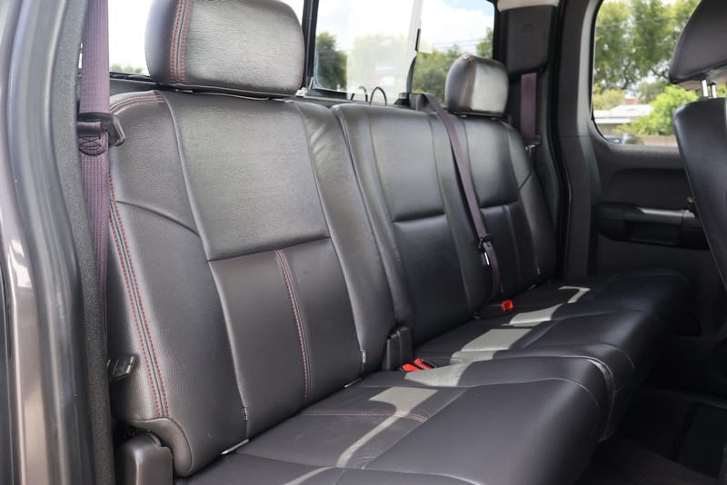 Chevrolet Silverado 1500 Vehicle Full-screen Gallery Image 20