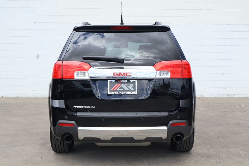 GMC Terrain Vehicle Full-screen Gallery Image 06