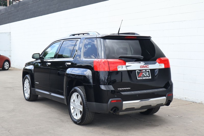 GMC Terrain Vehicle Full-screen Gallery Image 09