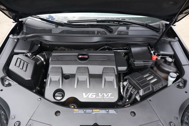 GMC Terrain Vehicle Full-screen Gallery Image 12