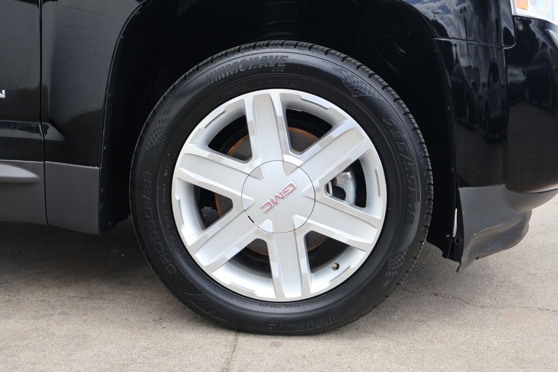 GMC Terrain Vehicle Full-screen Gallery Image 13