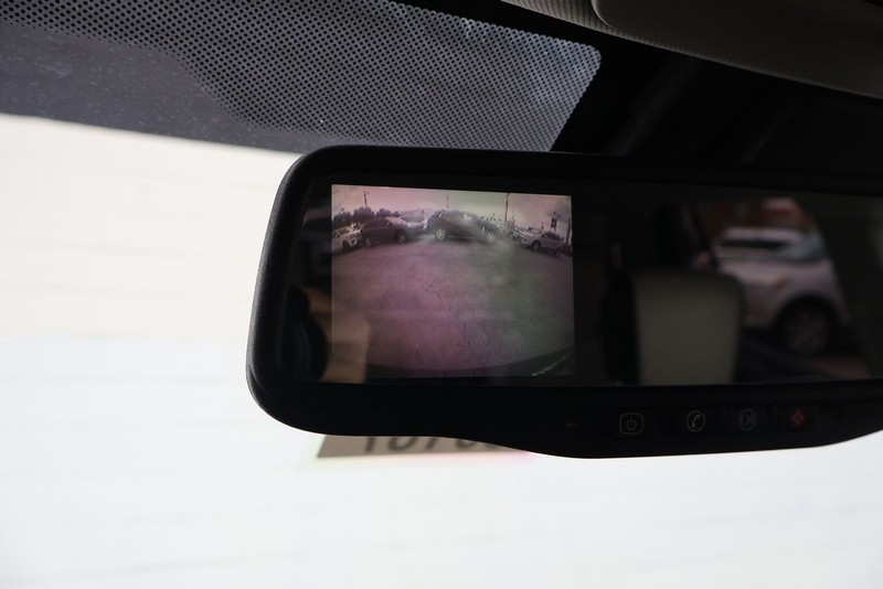 GMC Terrain Vehicle Full-screen Gallery Image 29