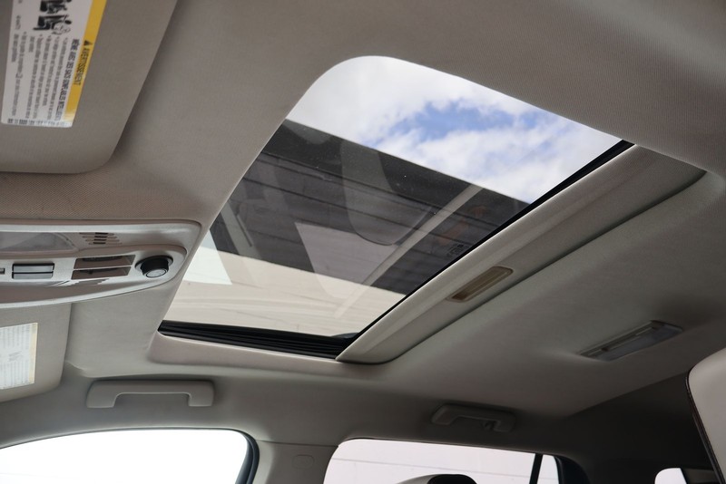 GMC Terrain Vehicle Full-screen Gallery Image 30