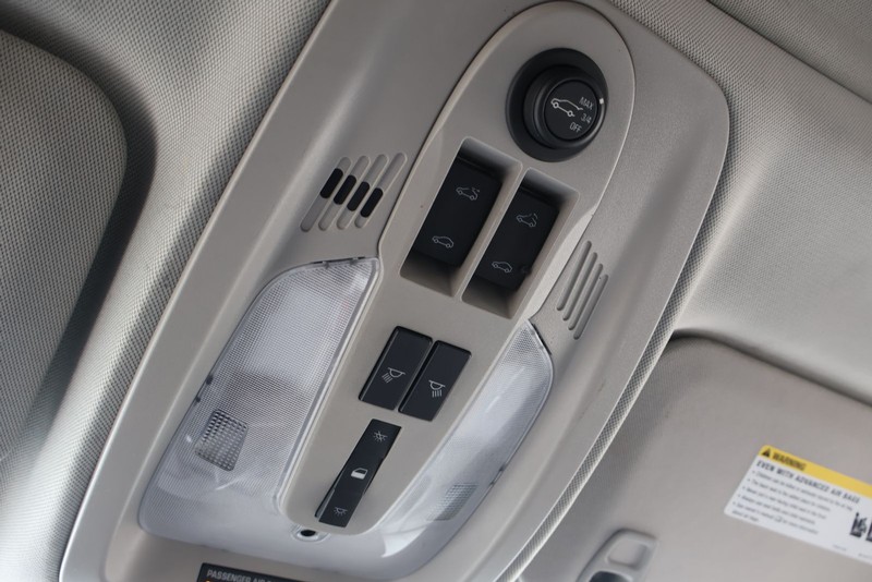 GMC Terrain Vehicle Full-screen Gallery Image 31