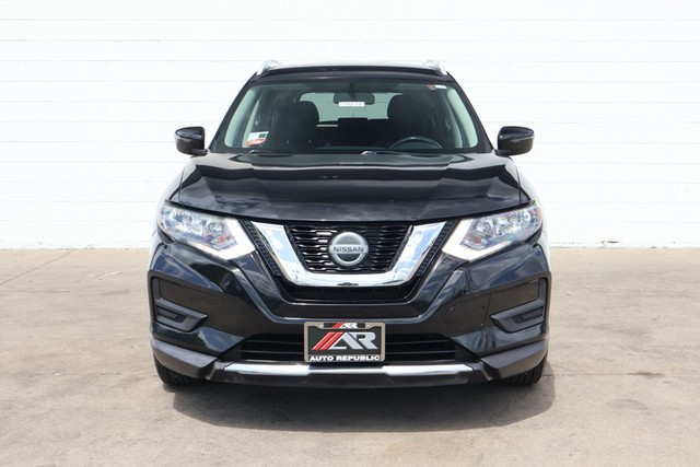 2018 Nissan Rogue SV FWD's photo