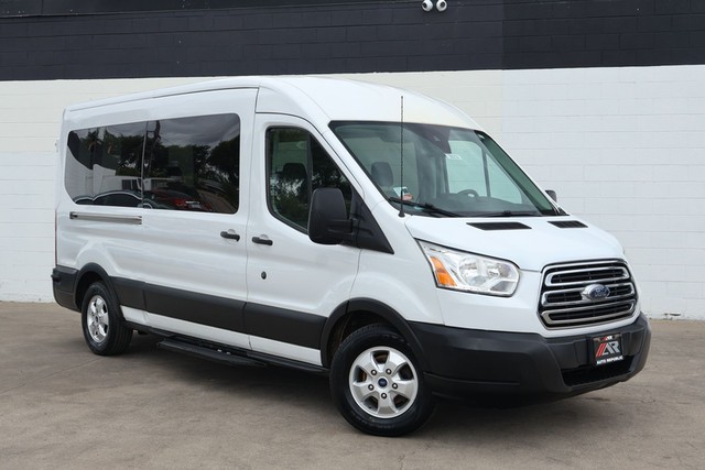 2019 Ford Transit's photo
