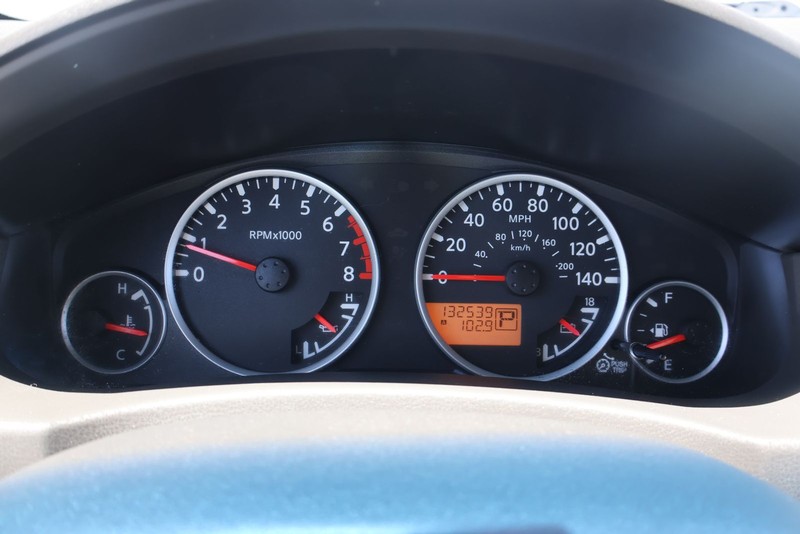 Nissan Pathfinder Vehicle Full-screen Gallery Image 23