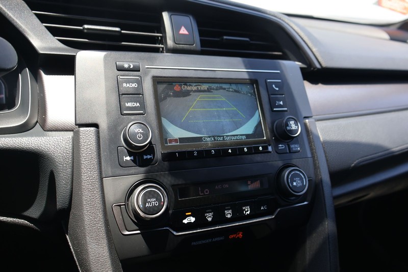 Honda Civic Hatchback Vehicle Full-screen Gallery Image 27