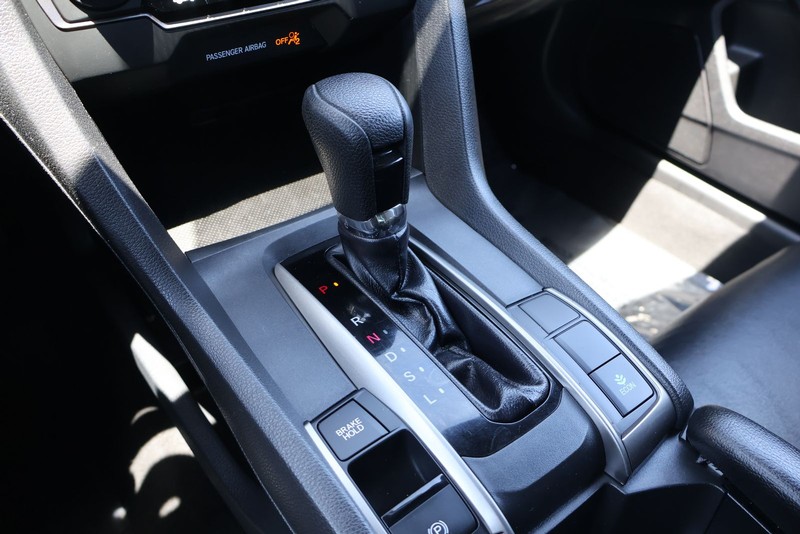 Honda Civic Hatchback Vehicle Full-screen Gallery Image 28
