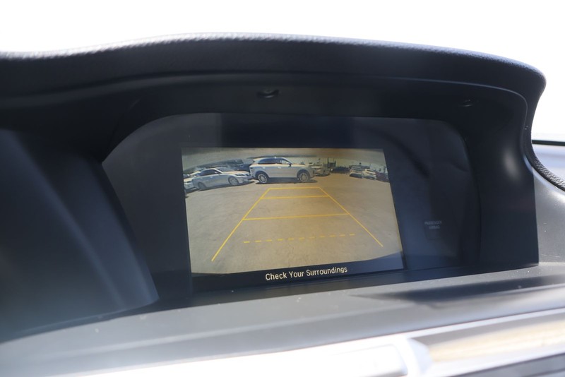 Honda Accord Sedan Vehicle Full-screen Gallery Image 27