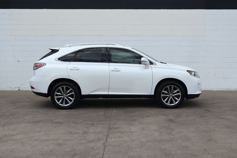 Lexus RX 350 Vehicle Full-screen Gallery Image 04