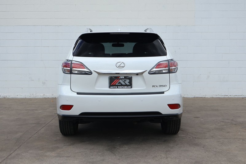 Lexus RX 350 Vehicle Full-screen Gallery Image 06