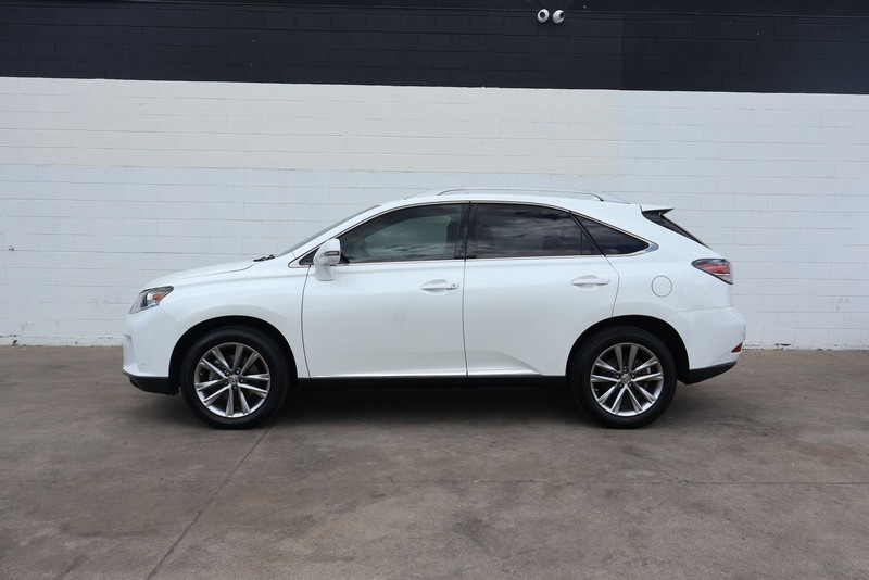 Lexus RX 350 Vehicle Full-screen Gallery Image 11