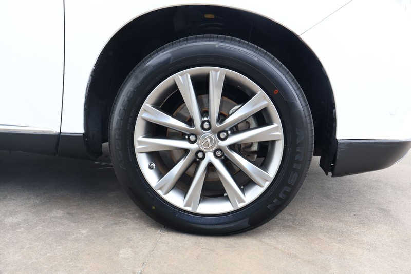 Lexus RX 350 Vehicle Full-screen Gallery Image 13