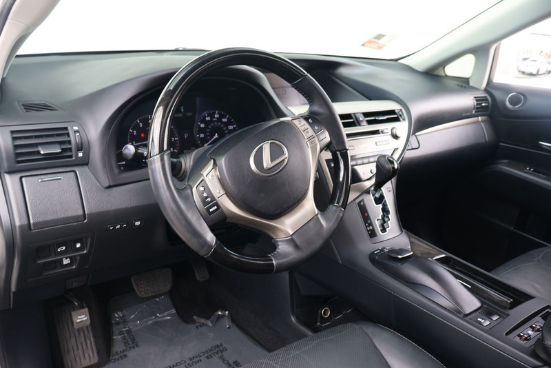 Lexus RX 350 Vehicle Full-screen Gallery Image 15