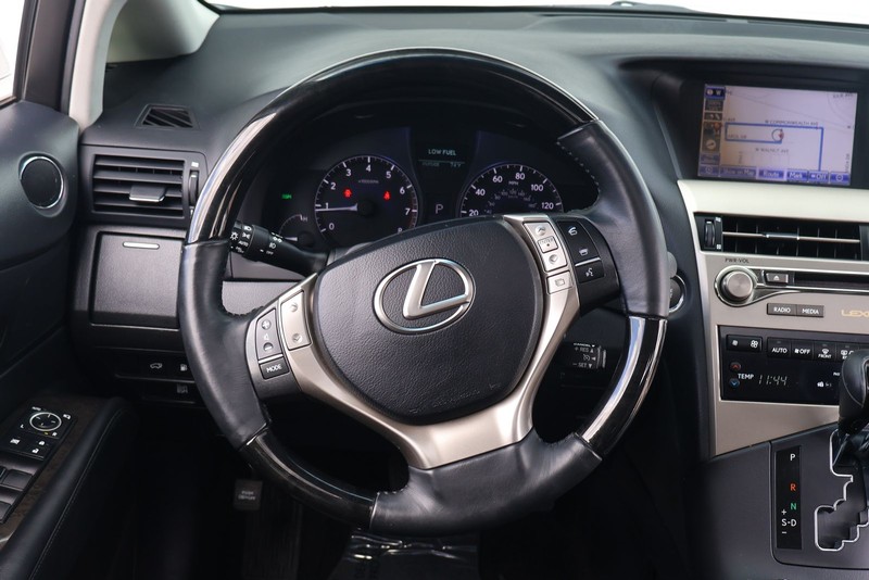 Lexus RX 350 Vehicle Full-screen Gallery Image 23