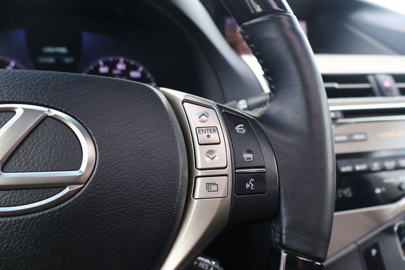 Lexus RX 350 Vehicle Full-screen Gallery Image 25