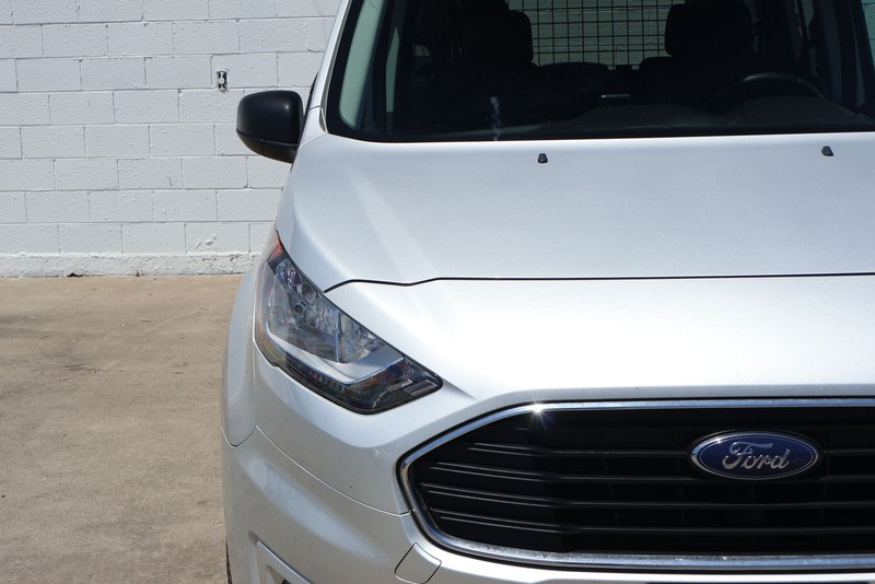Ford Transit Connect Wagon Vehicle Full-screen Gallery Image 04