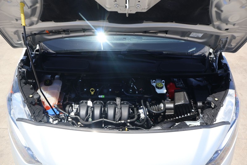 Ford Transit Connect Wagon Vehicle Full-screen Gallery Image 12