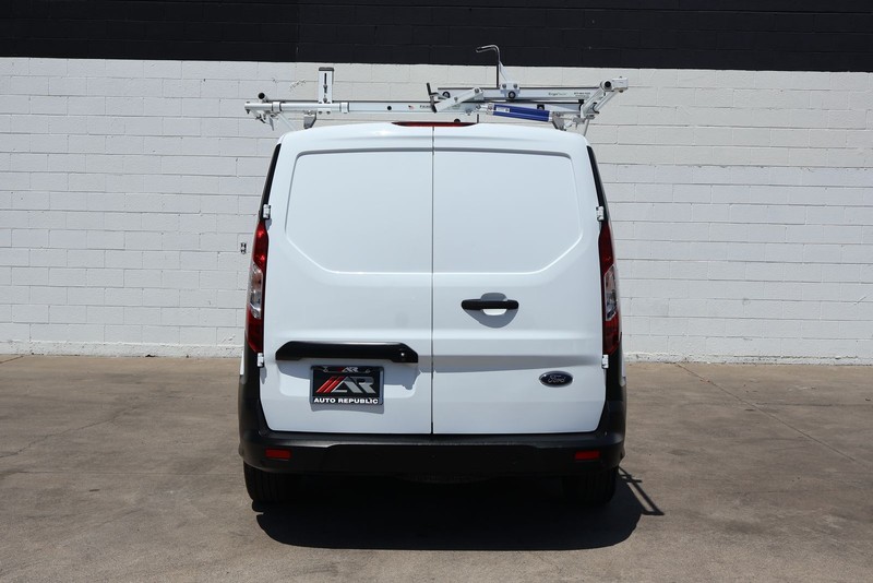 Ford Transit Connect Van Vehicle Full-screen Gallery Image 06