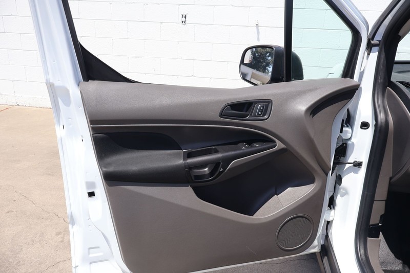Ford Transit Connect Van Vehicle Full-screen Gallery Image 15