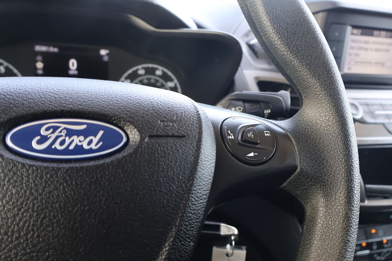 Ford Transit Connect Van Vehicle Full-screen Gallery Image 25