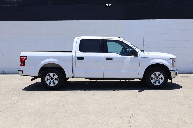 Ford F-150 Vehicle Full-screen Gallery Image 04