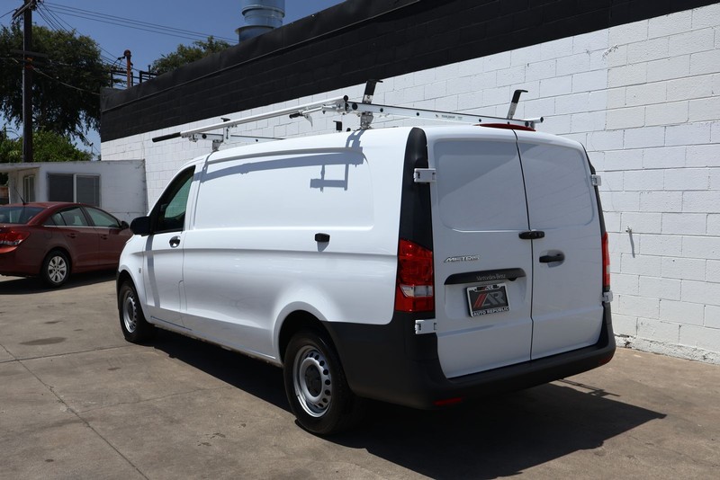 Mercedes-Benz Metris Cargo Van Vehicle Full-screen Gallery Image 09