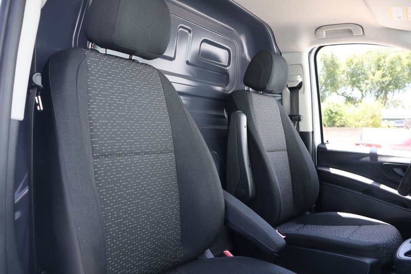 Mercedes-Benz Metris Cargo Van Vehicle Full-screen Gallery Image 19