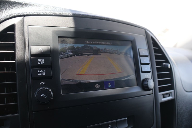 Mercedes-Benz Metris Cargo Van Vehicle Full-screen Gallery Image 26