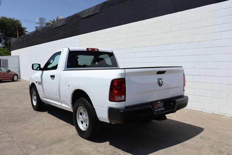 Ram 1500 Vehicle Full-screen Gallery Image 09