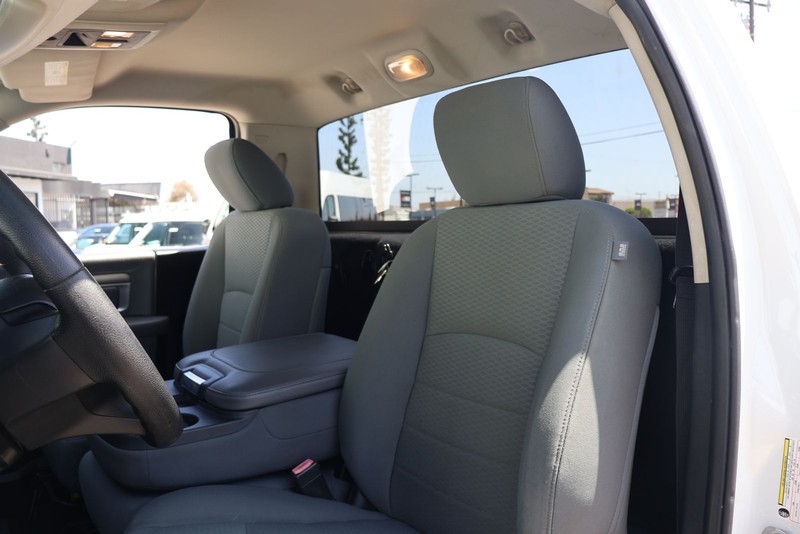 Ram 1500 Vehicle Full-screen Gallery Image 16