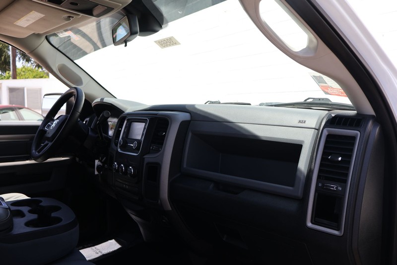 Ram 1500 Vehicle Full-screen Gallery Image 18