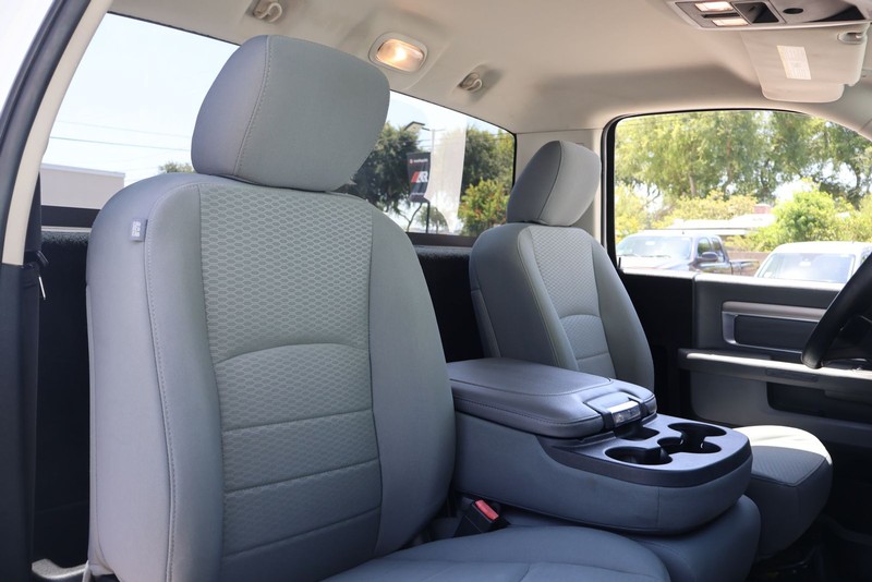 Ram 1500 Vehicle Full-screen Gallery Image 19