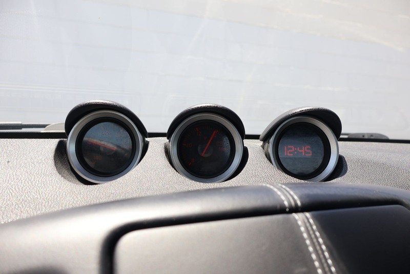 Nissan 370Z Vehicle Full-screen Gallery Image 27