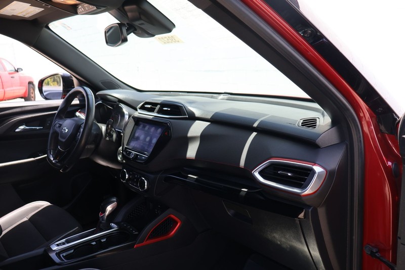 Chevrolet TrailBlazer Vehicle Full-screen Gallery Image 18