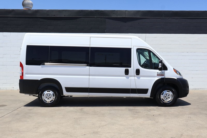 Ram ProMaster Window Van Vehicle Full-screen Gallery Image 01
