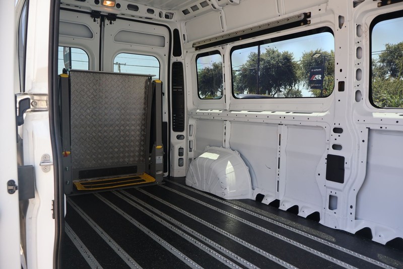Ram ProMaster Window Van Vehicle Full-screen Gallery Image 02