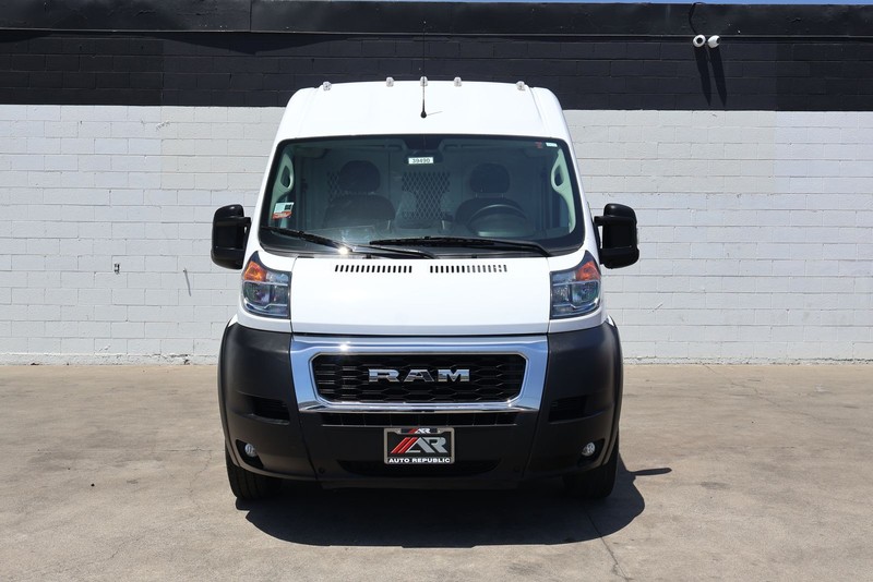Ram ProMaster Window Van Vehicle Full-screen Gallery Image 05