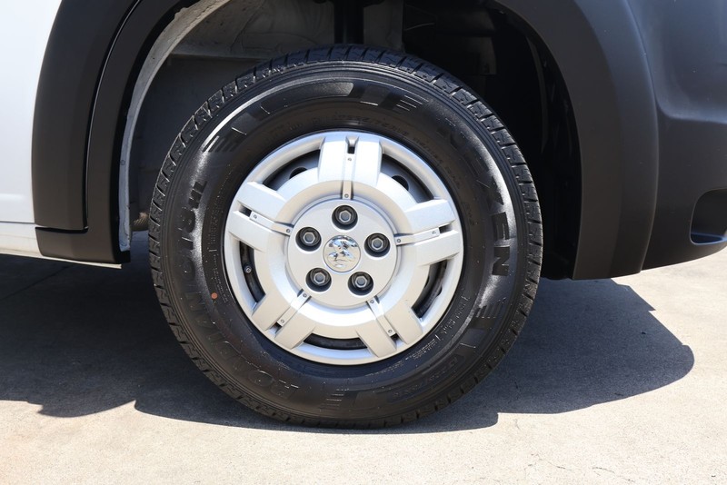 Ram ProMaster Window Van Vehicle Full-screen Gallery Image 14